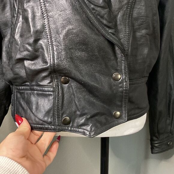 Vintage Black Genuine Leather Cropped Length Jacket Shoulder Pads - Picture 4 of 16